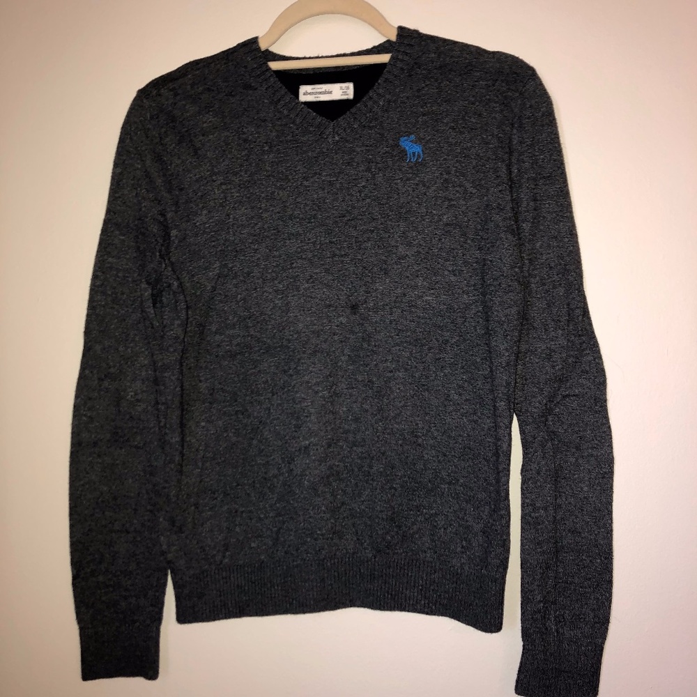 Abercrombie Boy's XL Gray Sweater